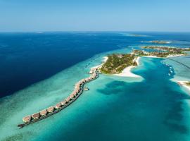 SAii Lagoon Maldives, Curio Collection By Hilton, hotel u gradu Male