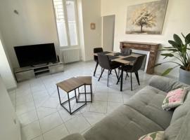 Maison 2 chambres au coeur de Noyen, מלון בNoyen-sur-Sarthe