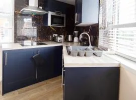 Cosy One Bedroom Flat - Fantastic Location