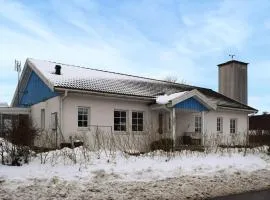 Pet Friendly Home In Gärsnäs With Wifi