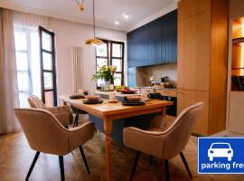 Apartamenty Chopina Stare Miasto Zamość, Prywatny Parking, Apartamenty Dwuosobowe, Apartamenty Czteroosobowe z Prywatną Sauną,, hotel in Zamość