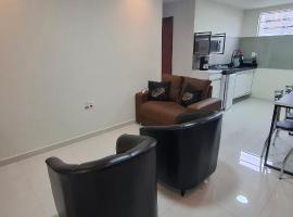 Espaço inteiro prox do aeroporto com ar cond e chuv elétrico, hotel di Belem