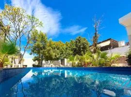 Shared Pool Oasis Near Malecon BBQ Wi-Fi