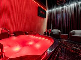 Love & Jacuzzi, hotel Bukarestben