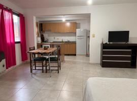 Monoambiente en edificio Italia, Hotel in Sunchales