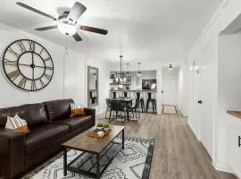 Turkey Nest by Beyond Expectations Renovated 2BR