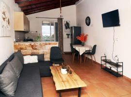 Komvos Apartment, hotel din Souda