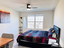 Indys 1 Private Bedroom in House Plainfield Near Airport, hotel a Plainfield