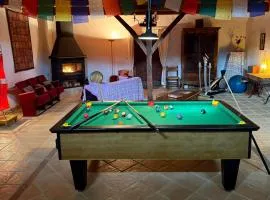 En Pascot - Gîte 190 m2 pour 6 personnes - idéal familles et amis - 3 chambres et 2 salles de bain - billard, jardin, barbecue et bibliothèque - à 10 min de Villefranche, Nailloux et du Canal du Midi