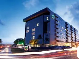 FLAT EM HOTEL FRENTE MAR DE LUXO DA GRIFE RITZ SUITES, FLAT VISTA PRA O MAR DE CRUZ DAS ALMAS, COM 2 CAMAS QUEEN, INFRAESTUTURA COMPLETA, PISCINAS, ACADEMIA, PLAYGROUND, SAUNA, RESTAURANTE, SERVIÇO DE QUARTO E RECEPÇÃO 24 HRS E MUITO mais!