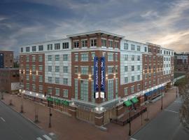 Hampton Inn Portland Downtown Waterfront, ξενοδοχείο στο Πόρτλαντ