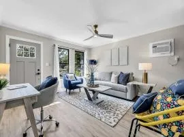 15% off! Front porch w/ Wi-Fi & Private Parking