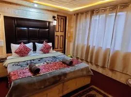 K2 Alpine Hotel