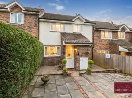 Guildford - Two Bedroom House with Garden