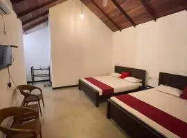 Araliya Lake Camp Resort