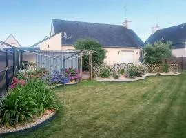 Nice Home In Binic-Etables-Sur-Mer With Wifi
