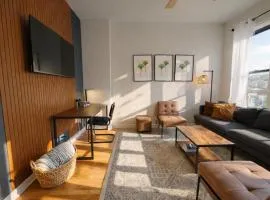 Flexhome Ukrainian Village - 2BR - Convenient Walkability