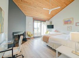 Lodge Room 005, Hotel in Black Butte Ranch