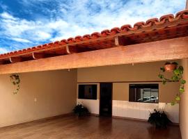 Cantinho Girassol - Casa de Férias na Serra da Canastra, hotel a São Roque de Minas