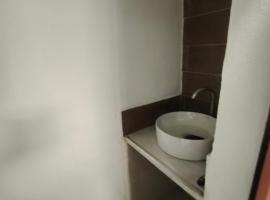 Casa tranquila de paso, hotell i Santo Domingo