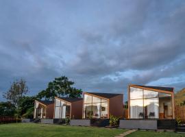 Viesnīca Inaka Cabin And Natural Hot Springs Kintamani pilsētā Kubupenlokan