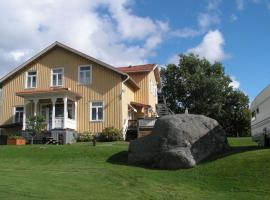 Munkebergs Stugor & Vandrarhem: Filipstad, Storfors Train Station yakınında bir otel