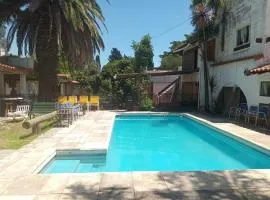 YEYA'S HOUSE, Casa Quinta en Monte Grande, Buenos Aires, EZEIZA AIRPORT, GARDEN, SWIMMING POOL