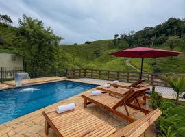 Villa Mantiqueira SFX - Suítes, hotel em São Francisco Xavier