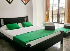 Zavara Hostal - Pueblo Tapao, 321-609-4407