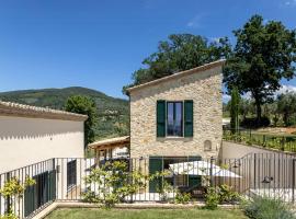 Villa On Wine Estate North Of Rome, Hotel in Montebuono