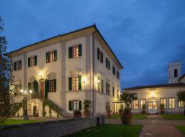 Relais Villa Scarfantoni B&B, B&B sa Montemurlo