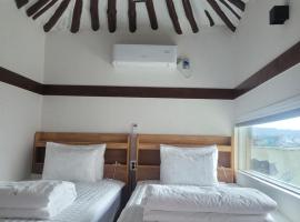 안동한옥독채팬션 담소미, Hotel in Andong-yŏk