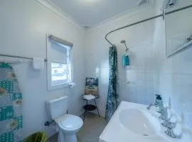 Beachfront Retreat on Manly to Shelly