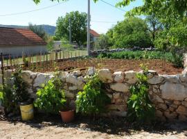 Apartment Matini Dvori, feriebolig i Dubrava