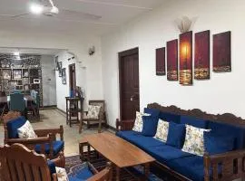 Talalla Crash Pad 1km to Waves