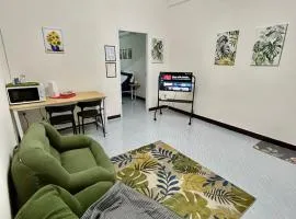 Entired townhome 2 BR Near Taopoon MRT 1min by walk