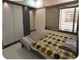 Cozy Highway HomeStay