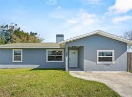 Sarasota Bradenton Getaway 3BR Sleeps 8