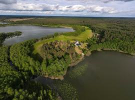 Ferienhaus-Park Brennickenswerder, hotel en Lychen