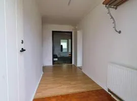 Worker • 8BR • 2 Bath •11 Beds • Parking • All-inc