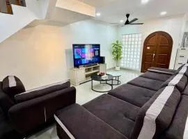 20 Guest sentul kepong Family Home swimmingpool