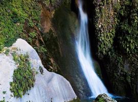 Casa rural Sierra de Quesada，克薩達的飯店