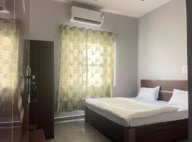 Hotel O The Glide Inn Hotel & Restaurant, hotell i Dharamshala