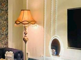 Luxury hotel t&l, Hotel in Cẩm Phả