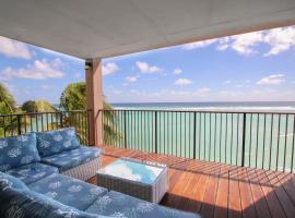 Beachfront Luxury with Incredible Ocean Views apts by Bluescape, Hotel in Christchurch