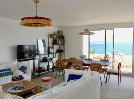 Beach House with Lagoon View Terrace for 7 Guests 4 Star Rated