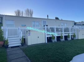 JSNHolidays at Craig Tara Holiday Park, hotel en Ayr