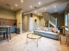 The Links Apartments - Overlooking Newark Market Place