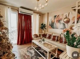 Spacious Family 2 BR Condo, Free Swimming Pool and Gym