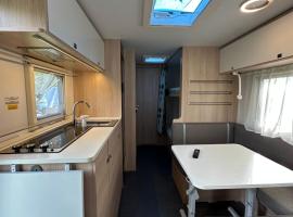 הקרוואן במושב בורגתה, Hotel in Burgeta